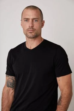 Velvet By Graham & Spencer SAMSEN WHISPER CLASSIC V-NECK TEE 76 Velvet By Graham & Spencer SAMSEN WHISPER CLASSIC V-NECK TEE