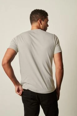 Velvet By Graham & Spencer SAMSEN WHISPER CLASSIC V-NECK TEE Mens