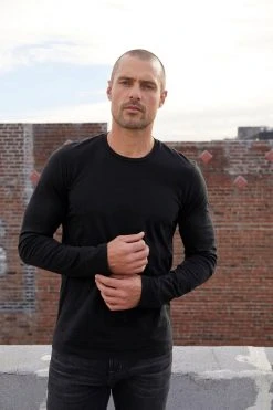 Velvet By Graham & Spencer SKEETER WHISPER CLASSIC CREW NECK TEE 64 Velvet By Graham & Spencer SKEETER WHISPER CLASSIC CREW NECK TEE