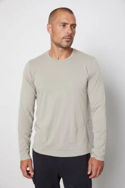 Velvet By Graham & Spencer SKEETER WHISPER CLASSIC CREW NECK TEE Mens 70 Velvet By Graham & Spencer SKEETER WHISPER CLASSIC CREW NECK TEE Mens