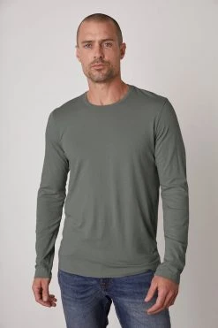 Velvet By Graham & Spencer SKEETER WHISPER CLASSIC CREW NECK TEE 49 Velvet By Graham & Spencer SKEETER WHISPER CLASSIC CREW NECK TEE