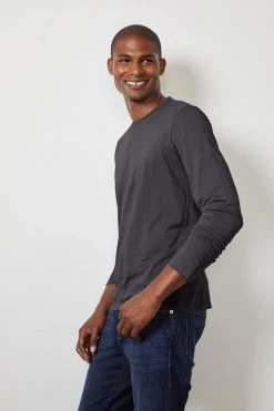 Velvet By Graham & Spencer SKEETER WHISPER CLASSIC CREW NECK TEE Mens 55 Velvet By Graham & Spencer SKEETER WHISPER CLASSIC CREW NECK TEE Mens