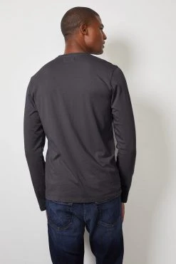 Velvet By Graham & Spencer SKEETER WHISPER CLASSIC CREW NECK TEE Mens 57 Velvet By Graham & Spencer SKEETER WHISPER CLASSIC CREW NECK TEE Mens