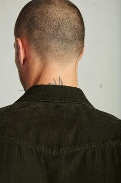 Velvet By Graham & Spencer Mens CAREY CORDUROY BUTTON-UP SHIRT 22 Velvet By Graham & Spencer Mens CAREY CORDUROY BUTTON-UP SHIRT