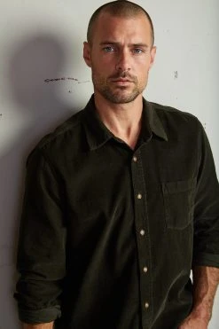 Velvet By Graham & Spencer Mens CAREY CORDUROY BUTTON-UP SHIRT 19 Velvet By Graham & Spencer Mens CAREY CORDUROY BUTTON-UP SHIRT