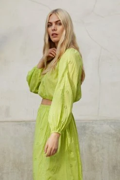 Velvet By Graham & Spencer Womens YARA COTTON EYELET CROP TOP 9 Velvet By Graham & Spencer Womens YARA COTTON EYELET CROP TOP